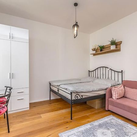 Cozy Quiet New Apartment In Karlin Square Prag Eksteriør billede